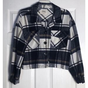 Ashley by 26 International Outerwear Women's Large Plaid Cropped Flannel Jacket